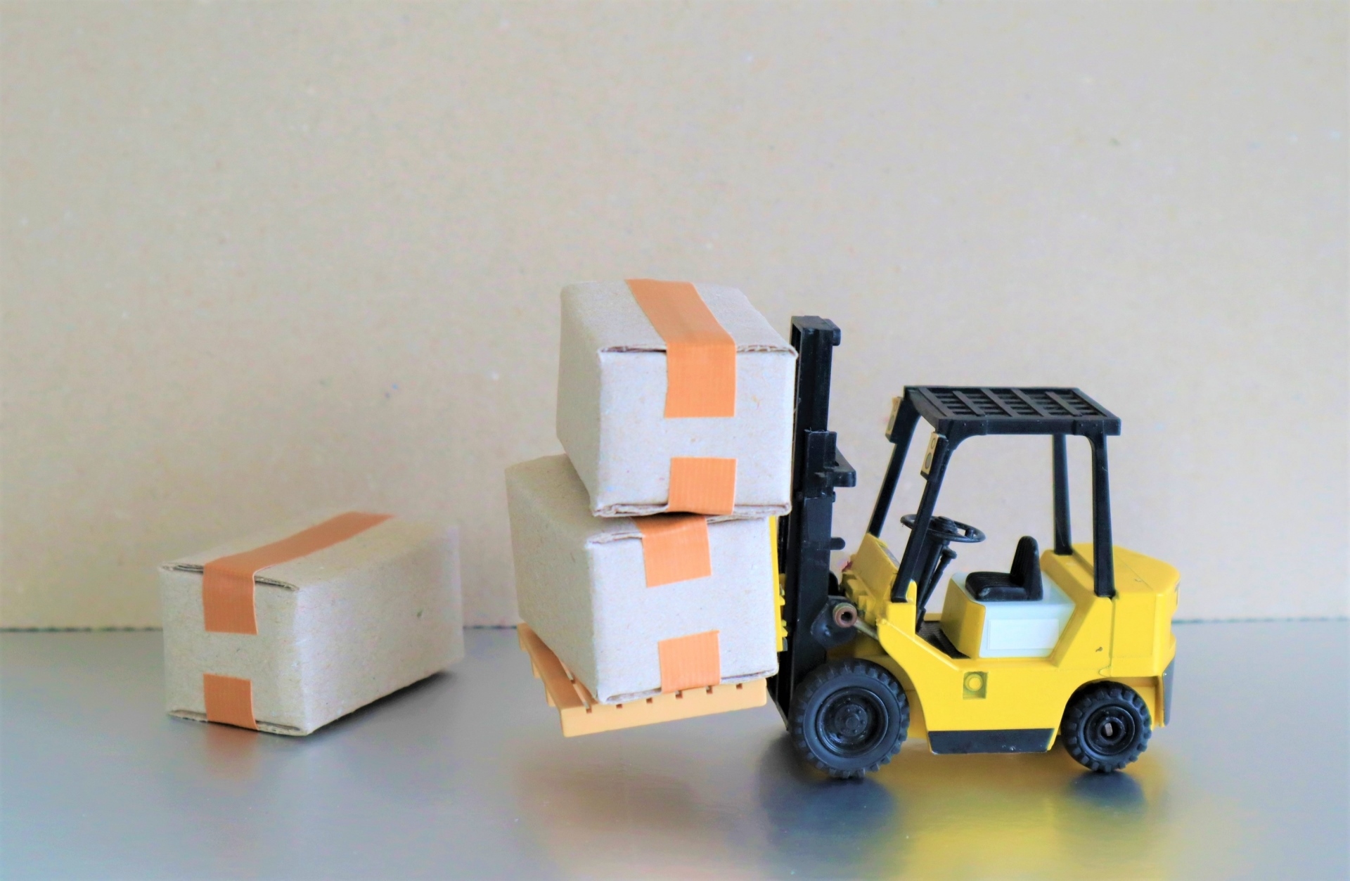 フォークリフト＆軽作業⭐土日祝休み⭐️3月半ばまでの短期！！